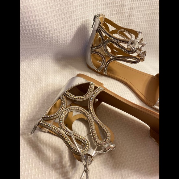 EUCβ¨ Womenβs Silver Express Sandals - Picture 2 of 4